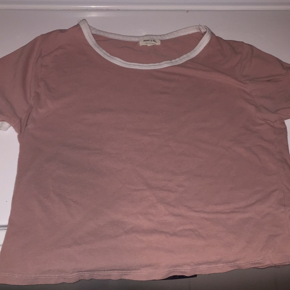 Cropped pink pastel shirt